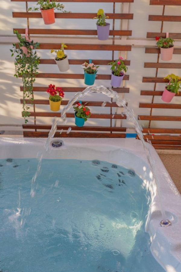 New Delux Green Garden Apartment With Hotube **** Split Exterior foto