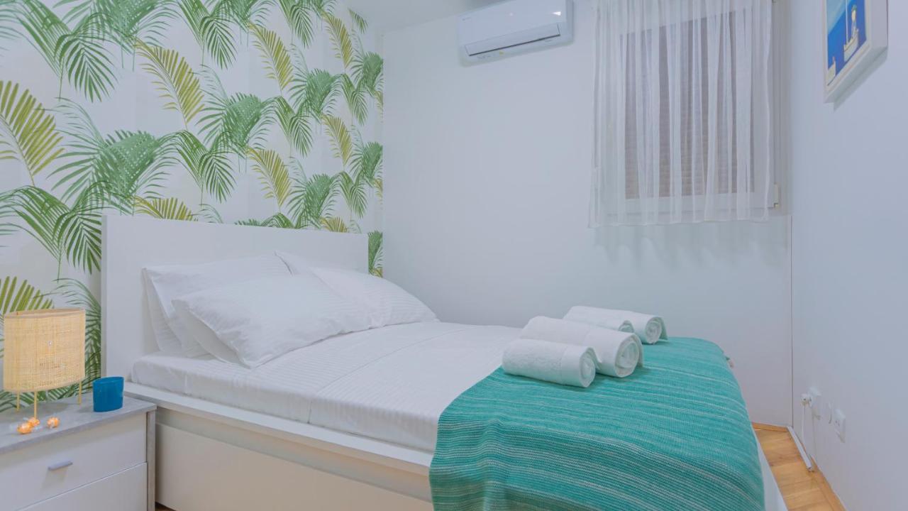 New Delux Green Garden Apartment With Hotube **** Split Exterior foto